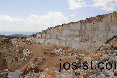 塞浦(pu)路斯灰(hui)鑛(kuang)山