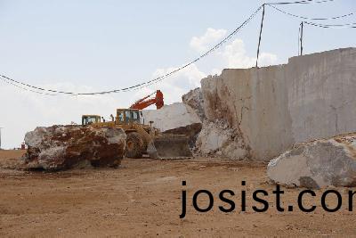 塞(sai)浦路斯灰鑛(kuang)山