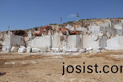 塞浦(pu)路(lu)斯(si)灰鑛(kuang)山